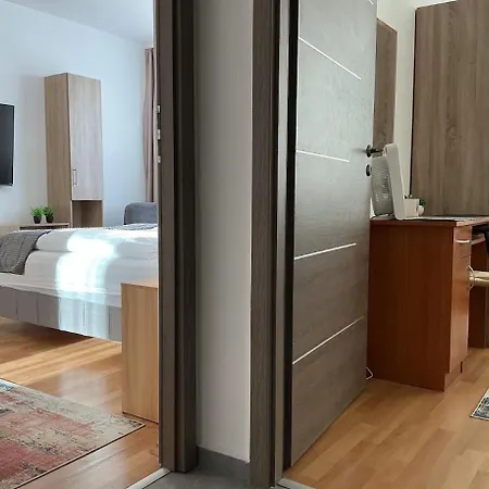 Apartment B&z A Plaza Mellett Debrecen