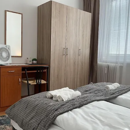 B&z A Plaza Mellett Apartment Debrecen