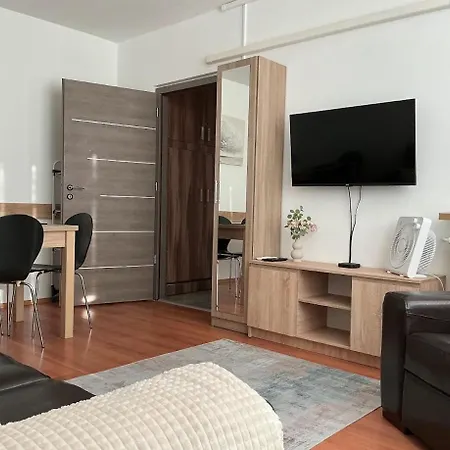 Apartment B&z A Plaza Mellett Debrecen